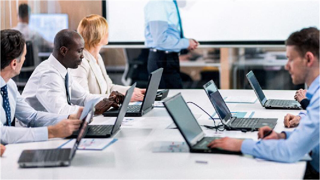 オフィス（会議室・教育室、コミュニケーションエリアを含む）